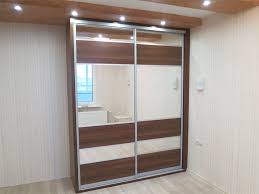 tipy-i-raznovidnosti-shkafov-kupe